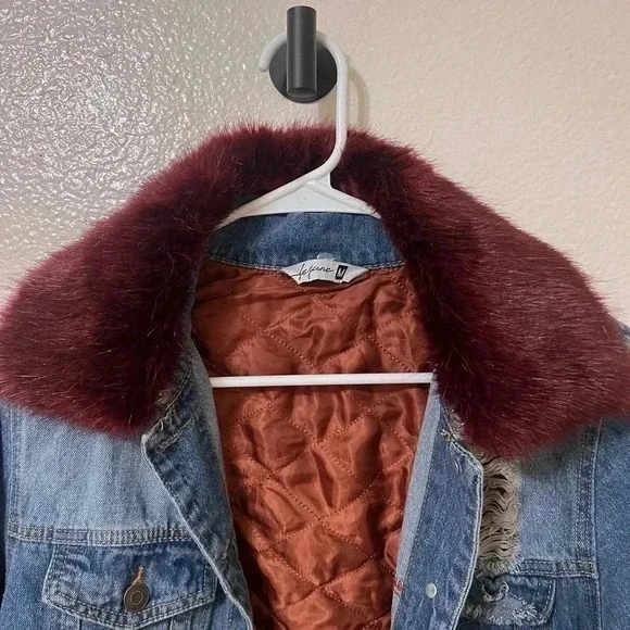 Denim Jacket with Faux Fur Collar - Picture 3 of 8